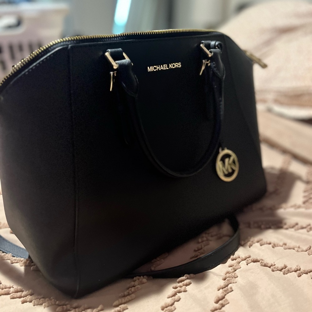 Michael Kors bag in excellent condition